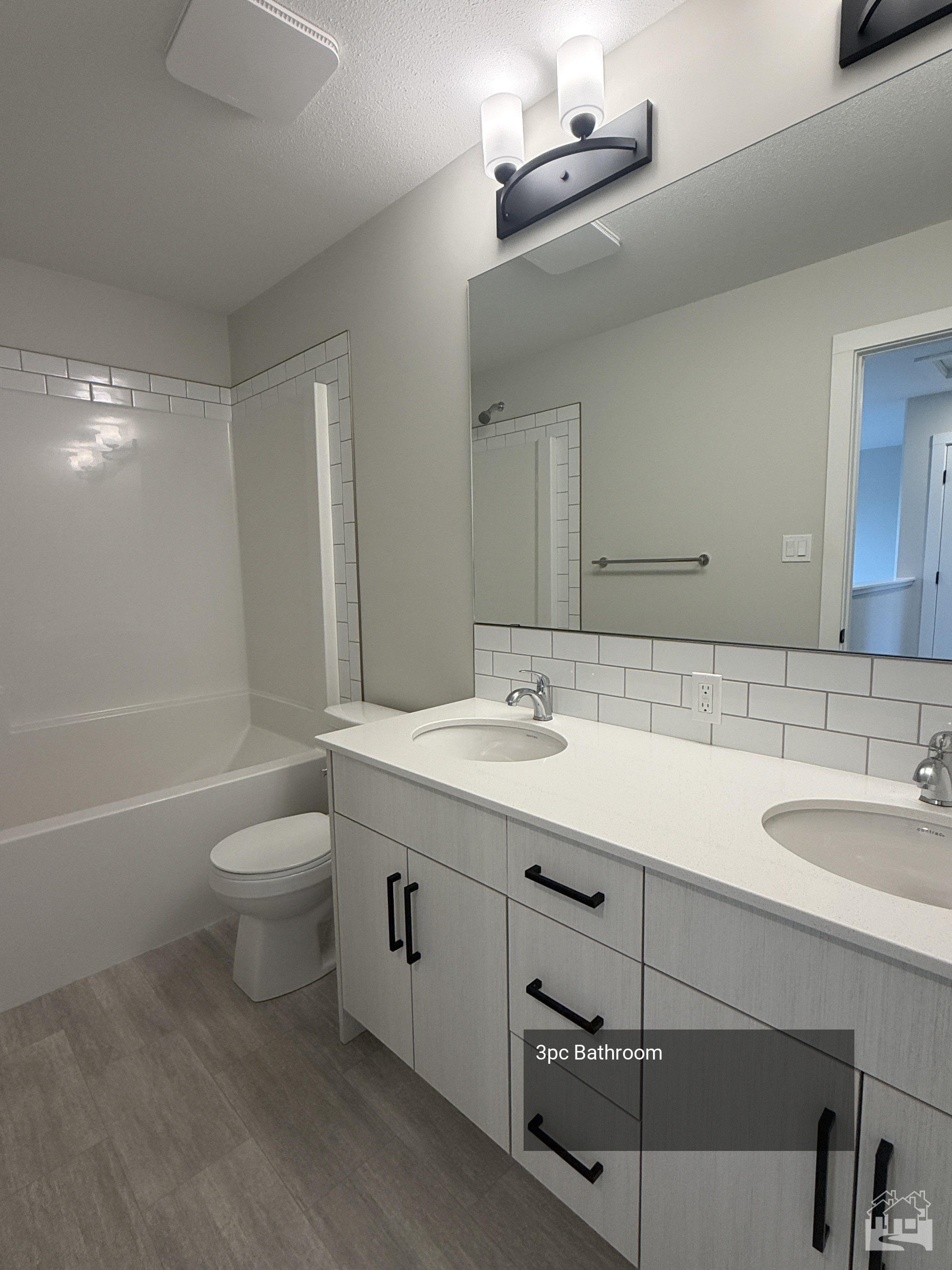 4pc Bathroom Key Image