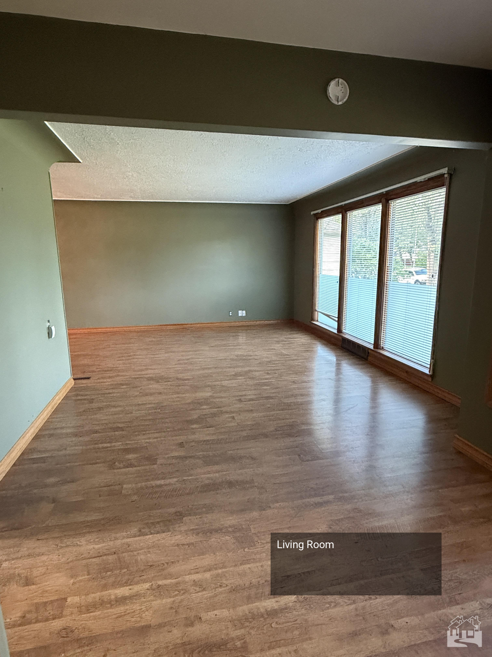Living Room Key Image