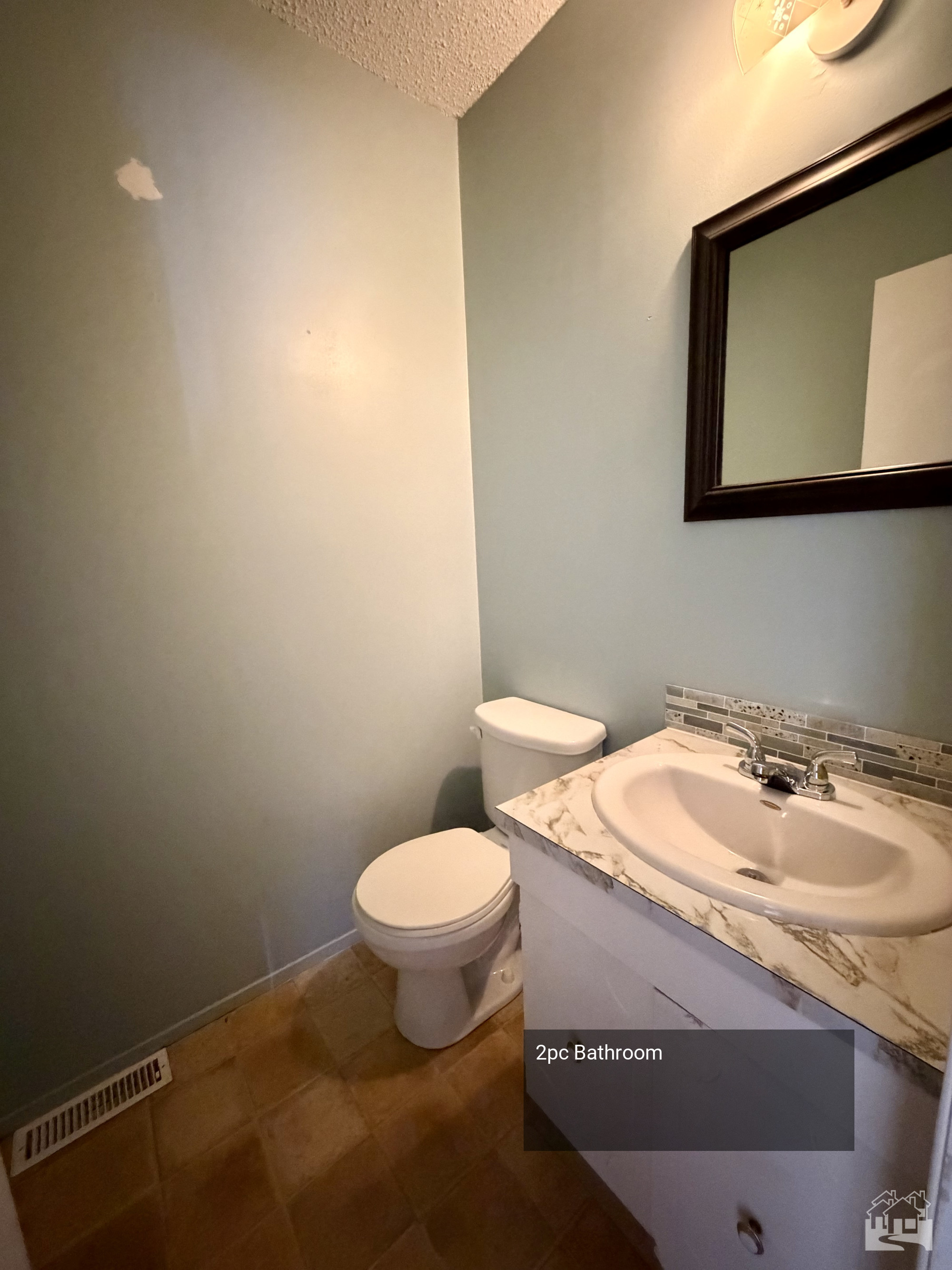 2pc Bathroom Key Image
